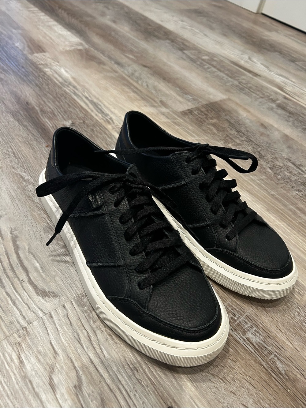 UGG Alameda